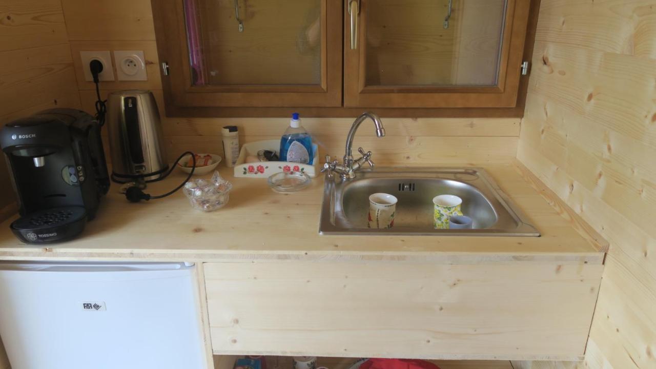 Une Bouteille Au Canal Dieupentale Екстериор снимка